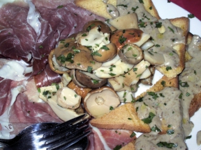 ALLA RICERCA DEL FUNGO PORCINO (E CORSO DI CUCINA)